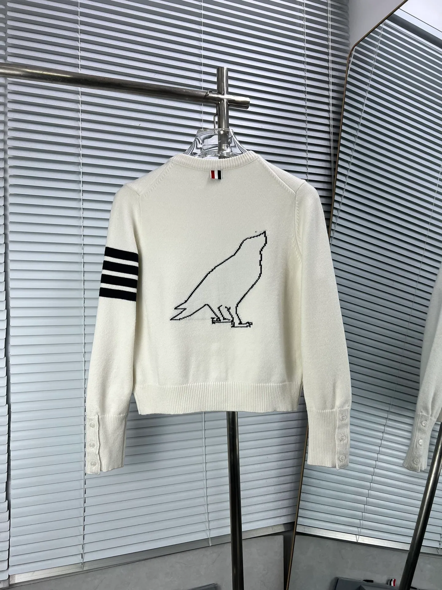 THOM BROWNE🇳🇱 ， ；Classic ， ； ， ； ， Quality ； ， - ** ：** - ** ：** - ** : **Navy Blue Gray White - **Sizes: **0.1.2.（S.M.L）